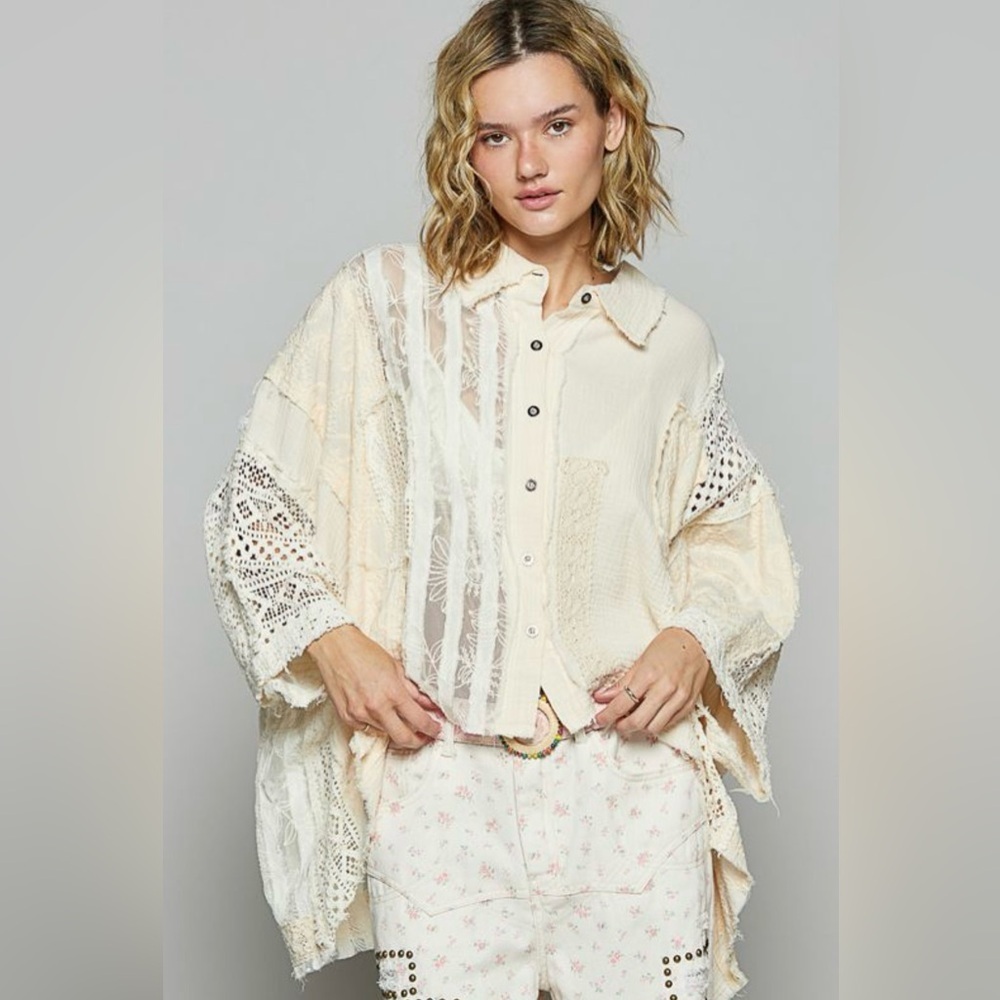 NEW POL Cream Lace Button-Up Oversized Top Size Small